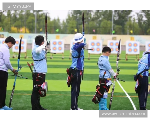 射箭俱乐部加强青少年比赛的观摩学习与技术点评，射箭比赛项目